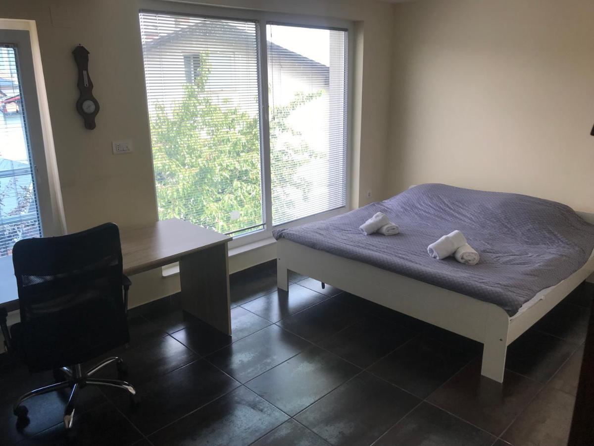 Hello Ljubljana- Green Way Rooms And Studios المظهر الخارجي الصورة